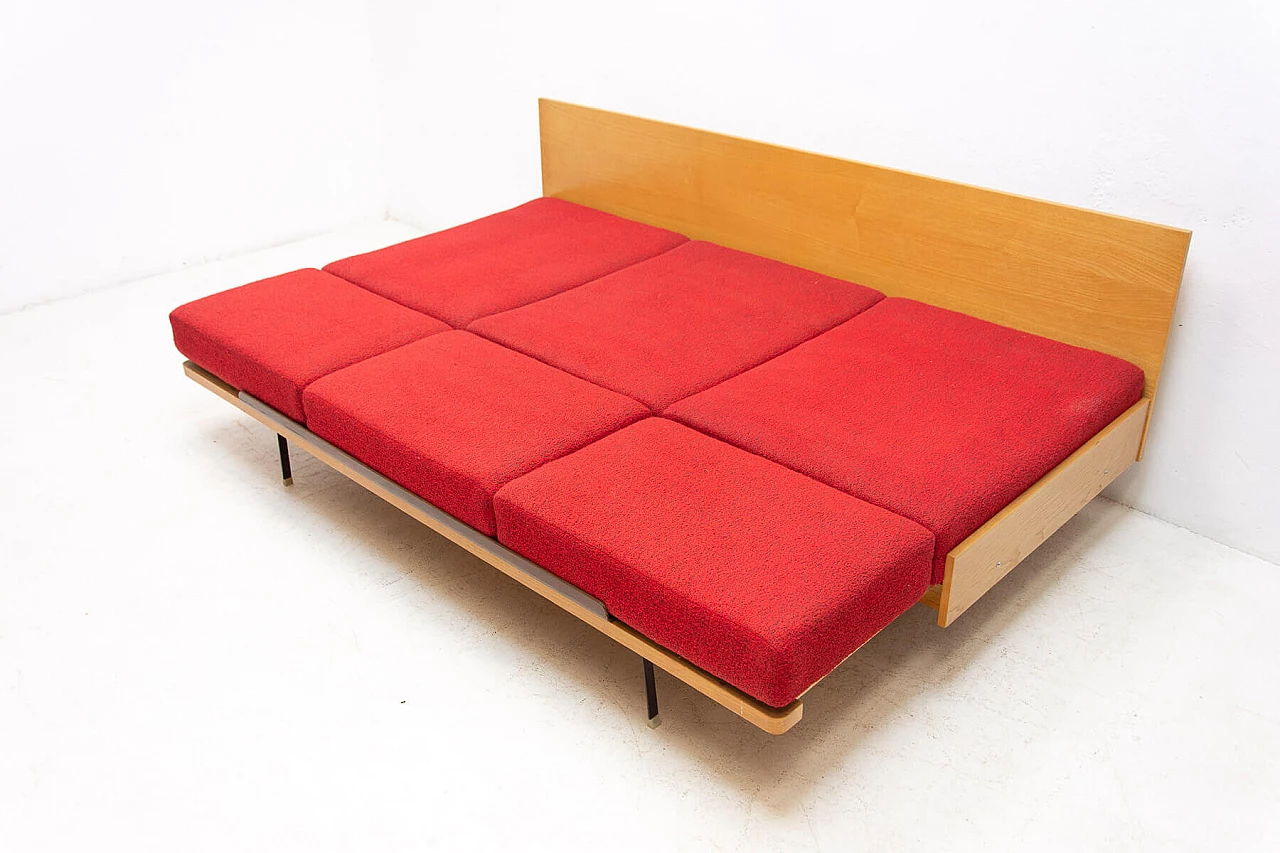 Divano letto pieghevole con struttura in faggio, anni '60 10