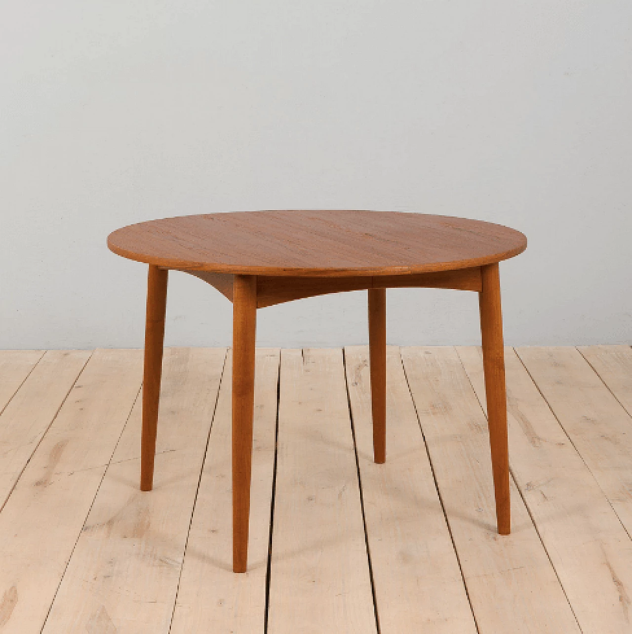 Round extendable table in teak, 1960s 1