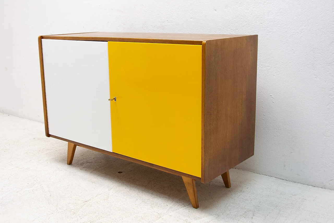 Beech sideboard U-450 by Jiří Jiroutek, 1960s 2