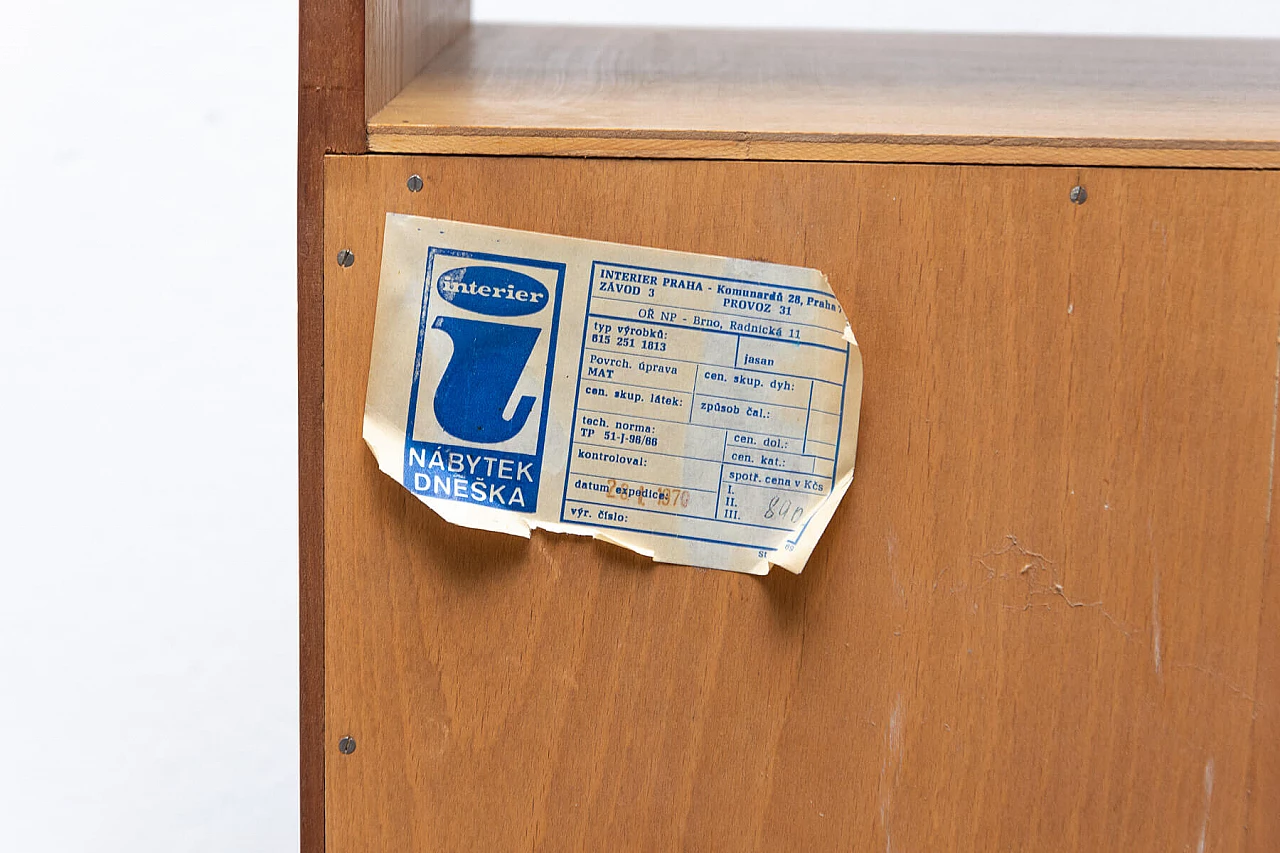 Libreria in mogano e parte superiore in vetro, anni '70 13