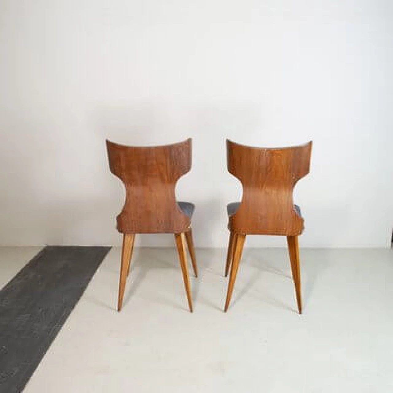 Pair of Curved Wooden Chairs by Carlo Ratti, 1950s 4