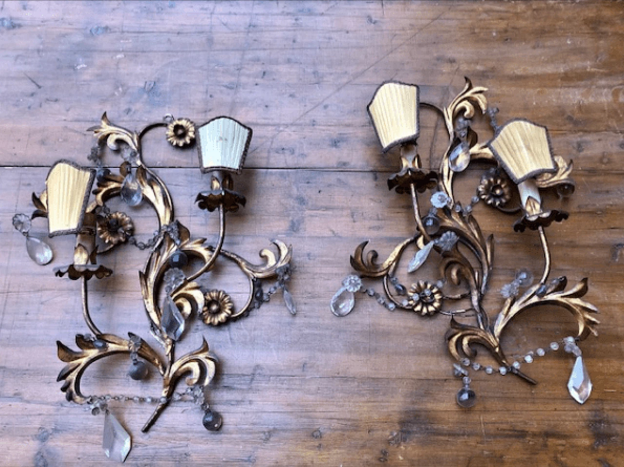 Coppia di applique in metallo dorato, '800 1