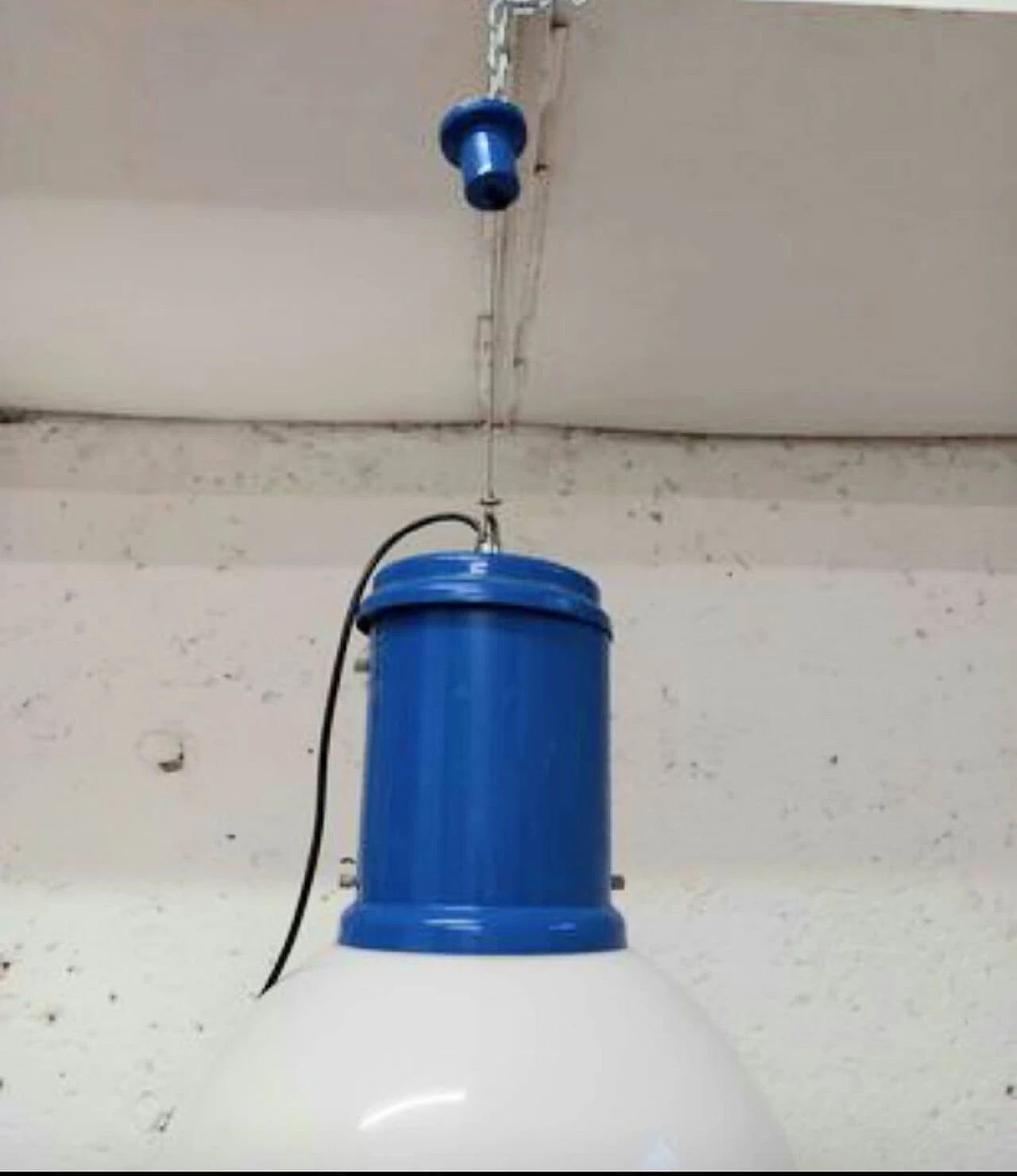 Lampadario industriale in metallo e plexiglass, anni '70 4