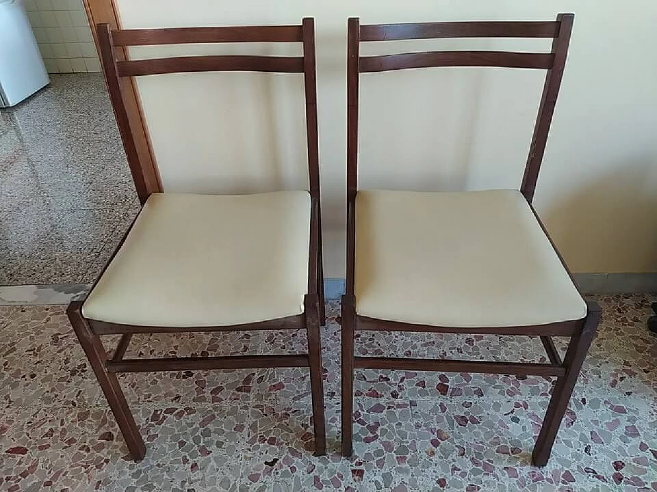 6 Sedie in legno con seduta in similpelle beige, anni '60 2