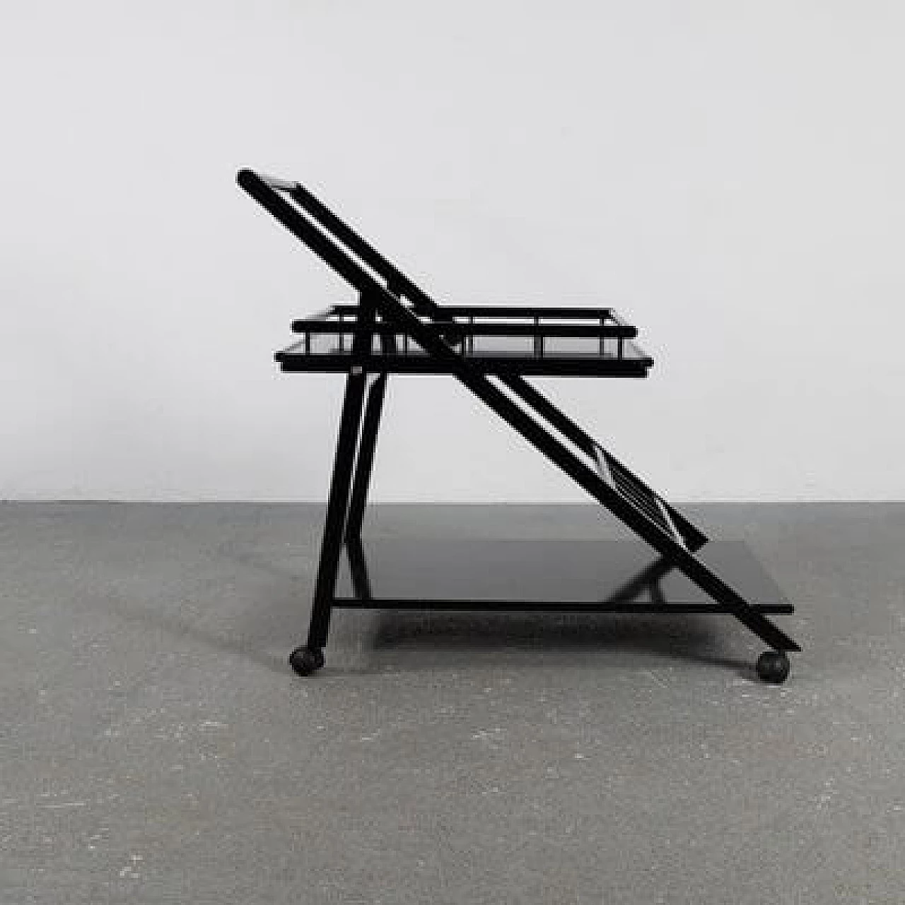 Black laquered ash bar trolley with removable tray, 1970s 8