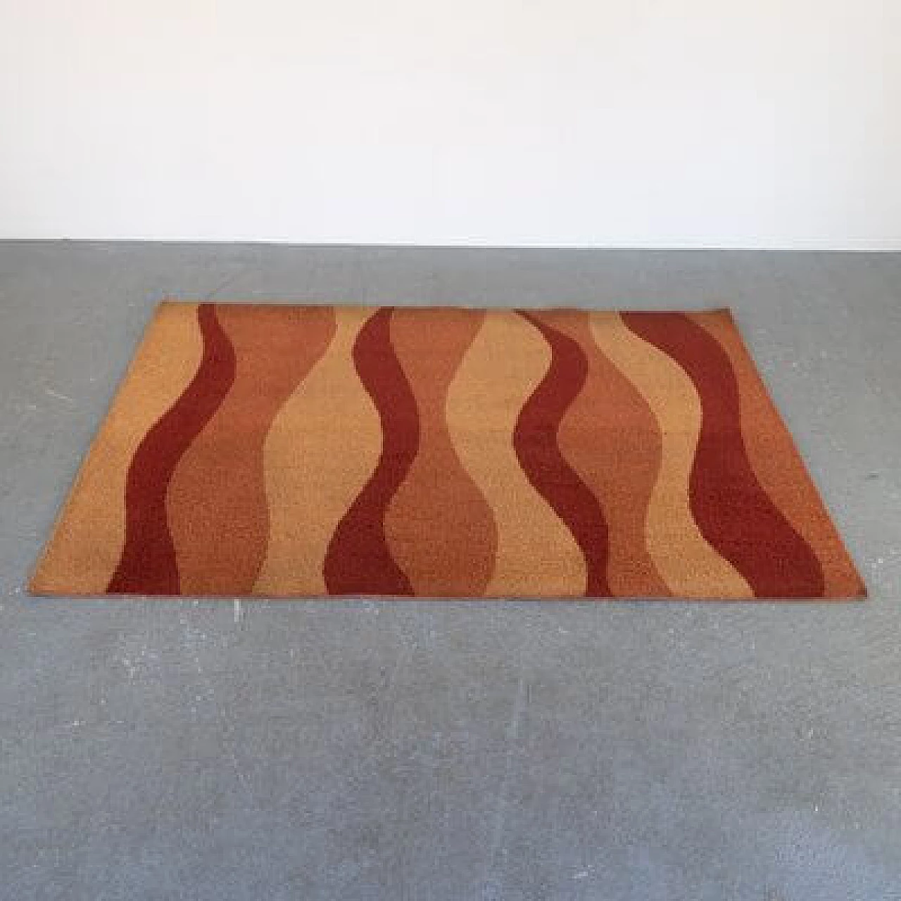 Fabric rug in shades of orange, 1970s 4