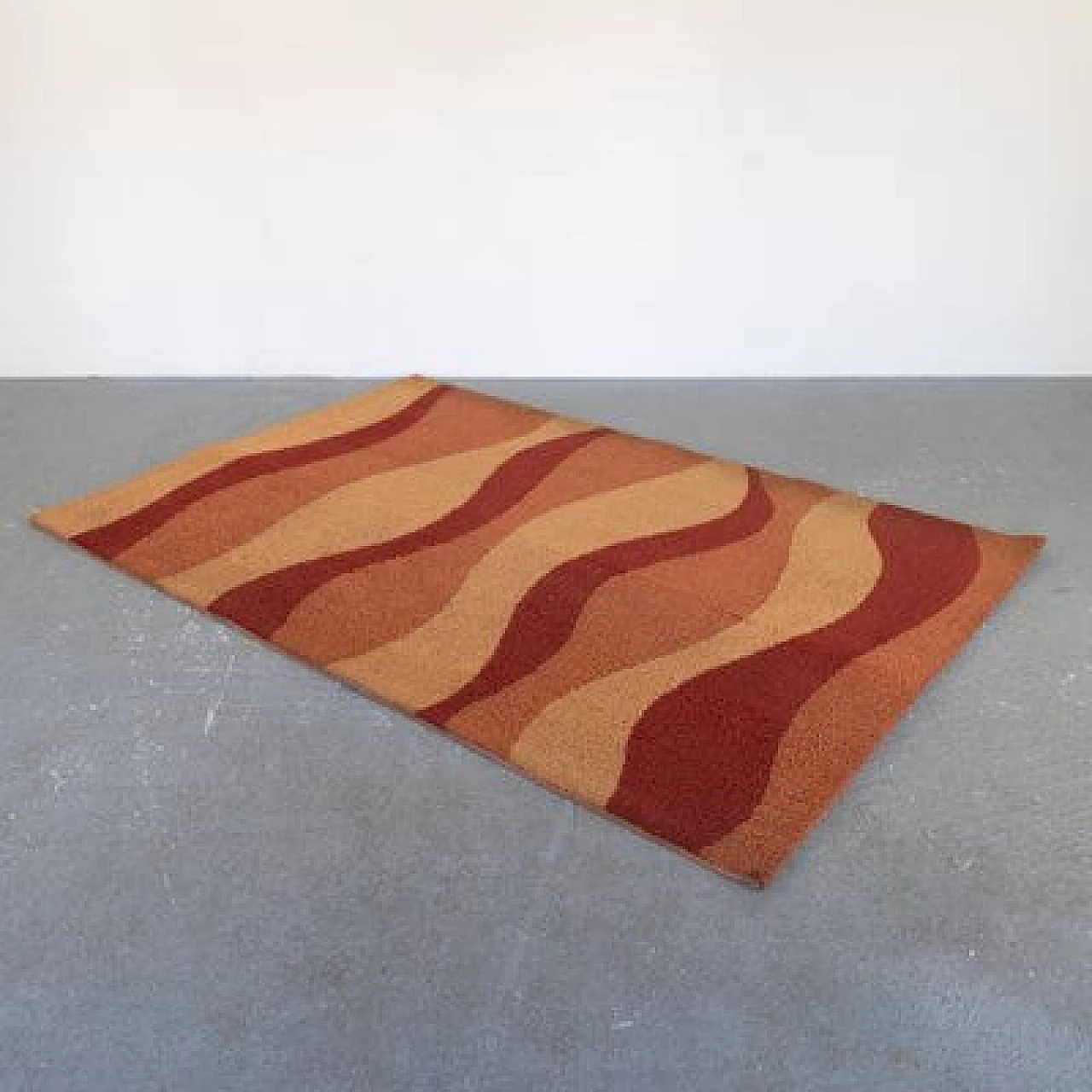 Fabric rug in shades of orange, 1970s 7