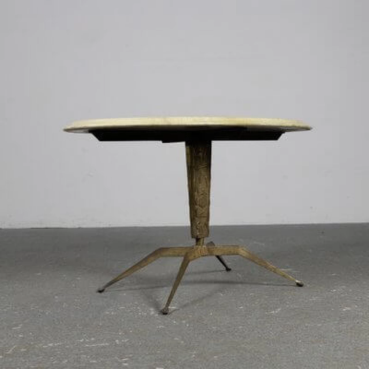 Round table with brass base, 1950s 5
