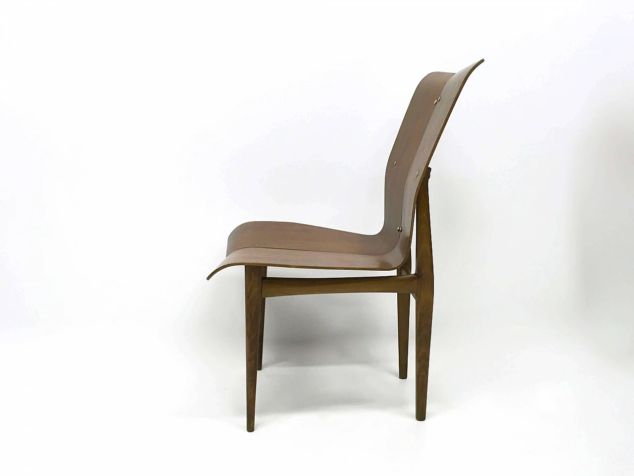 6 Bentwood chairs in the style of Ilmari Tapiovaara, 1950s 7