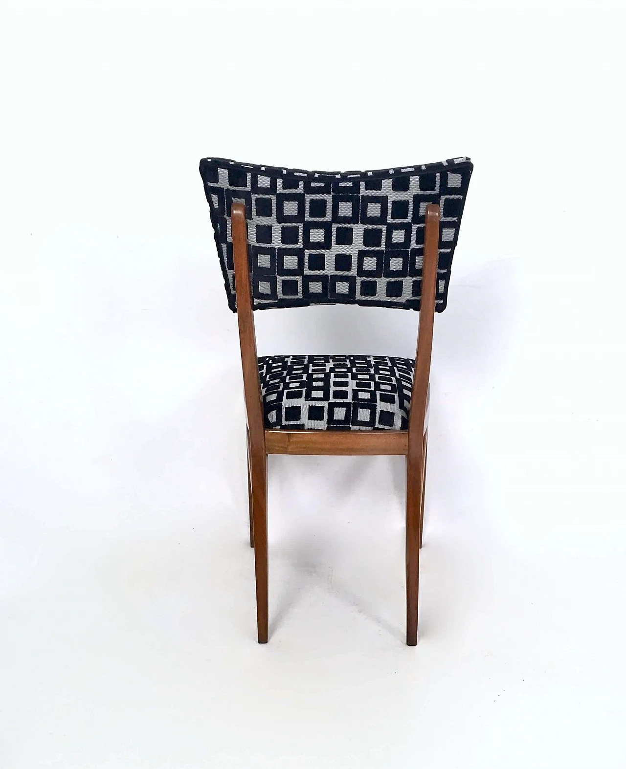 4 Black and white chairs in the style of Ico Parisi, 1950s 3