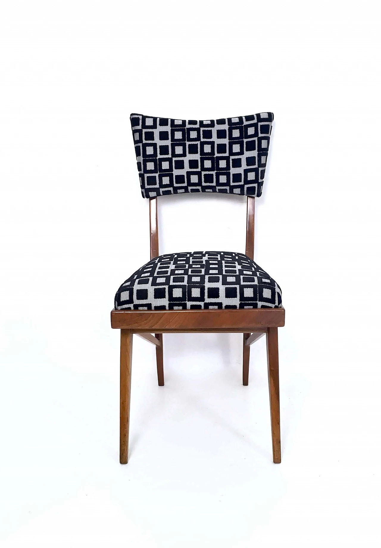 4 Black and white chairs in the style of Ico Parisi, 1950s 5