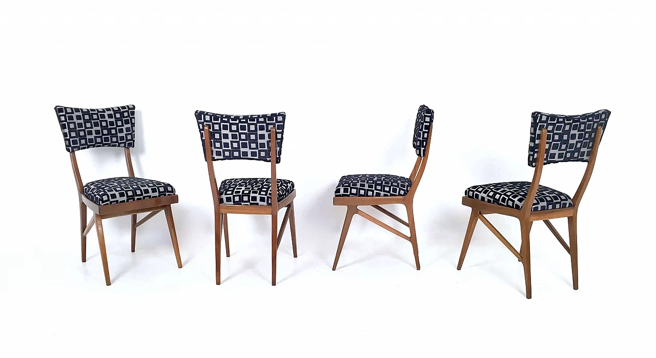 4 Black and white chairs in the style of Ico Parisi, 1950s 7