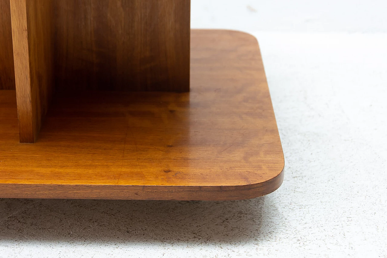 Tavolino da ufficio con ruote in noce, anni '70 10