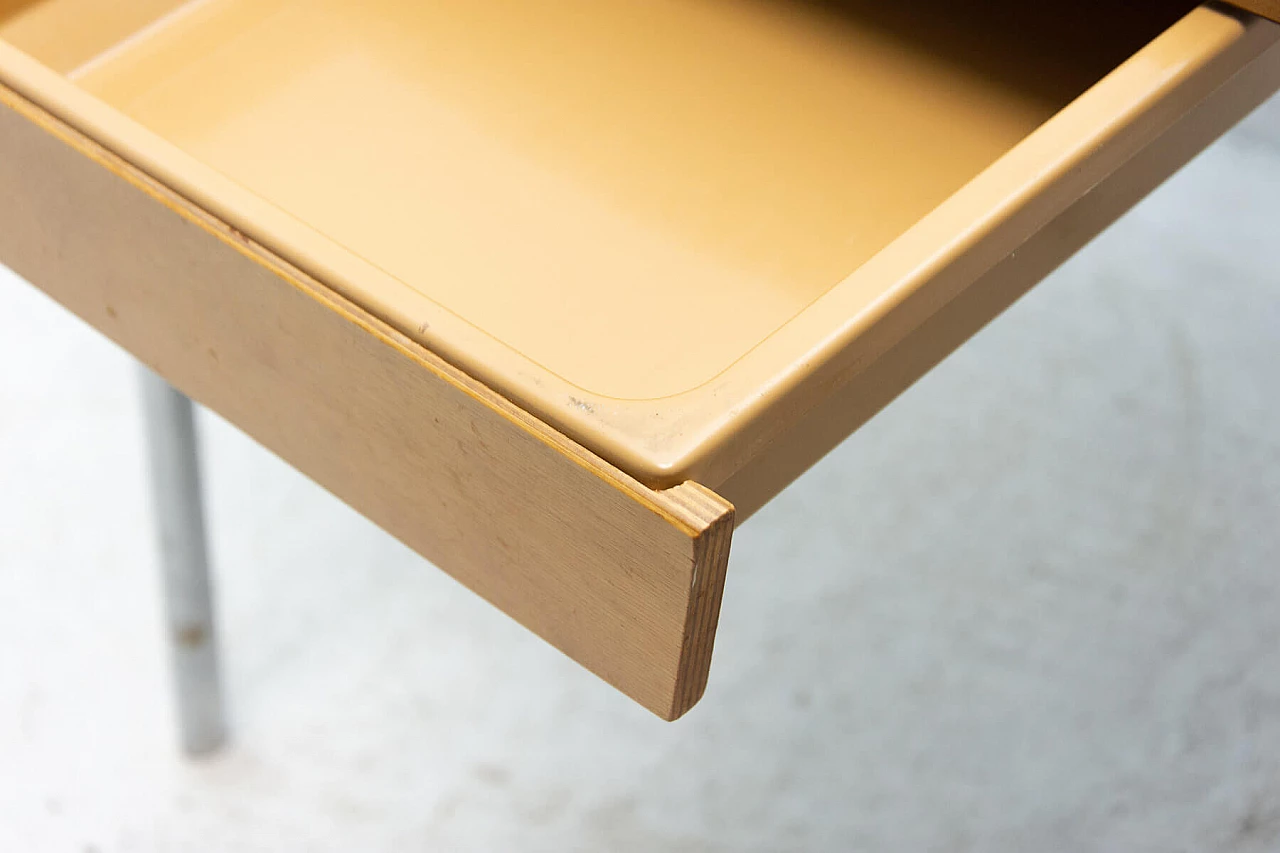 Scrivania con piano in formica e gambe cromate, anni '60 6