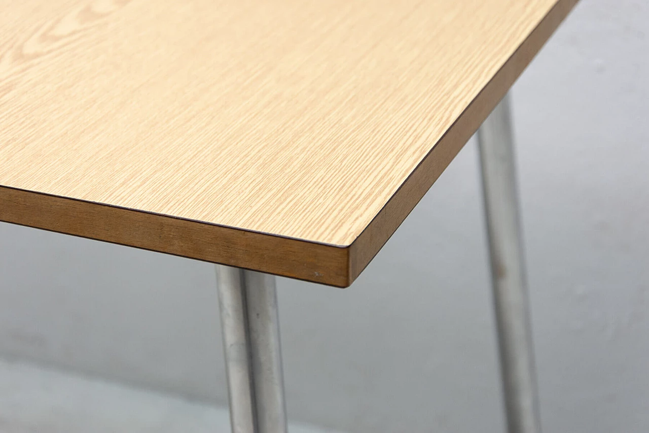 Scrivania con piano in formica e gambe cromate, anni '60 7