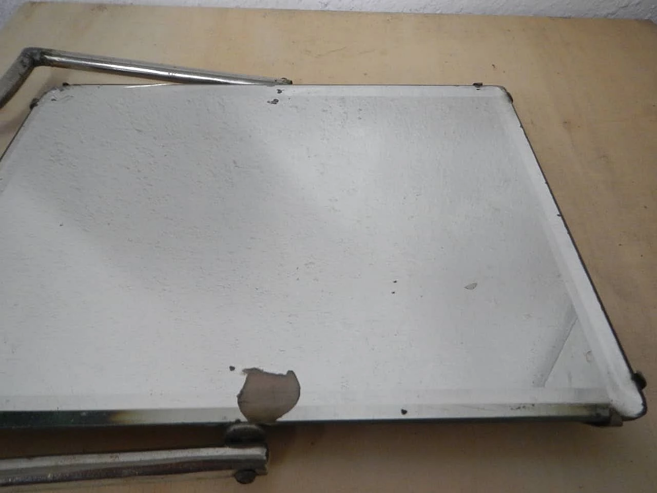 Specchio con supporto in metallo cromato, anni '40 4