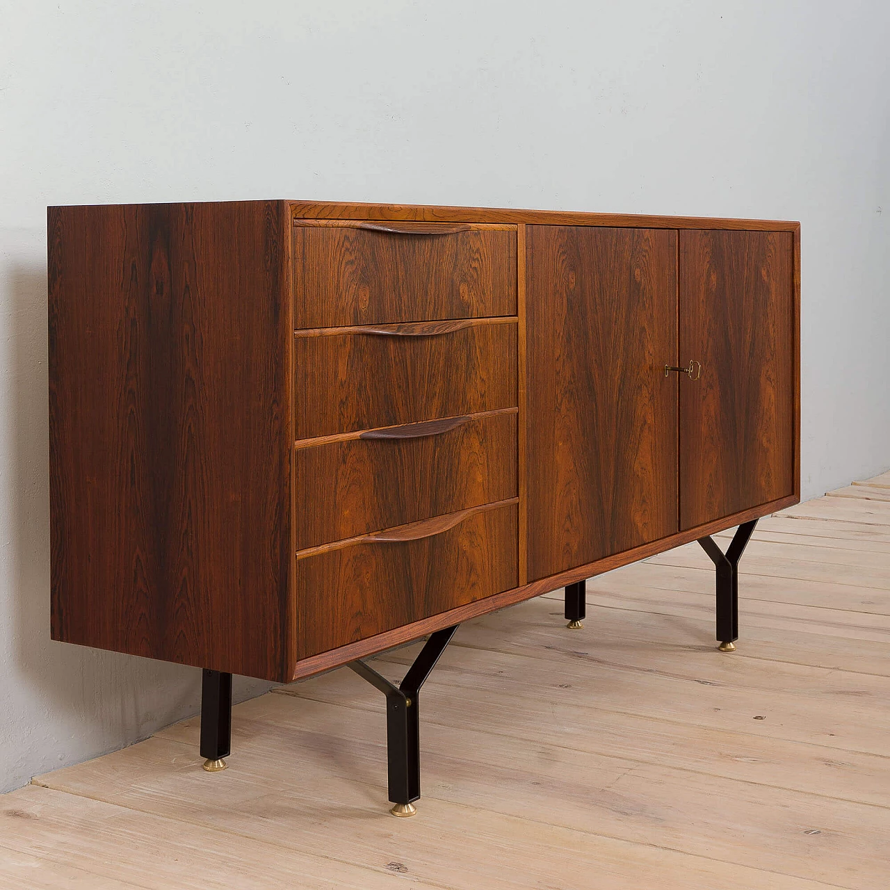 Sideboard in rosewood with 4 drawers, steel legs with brass details, 1960s 5