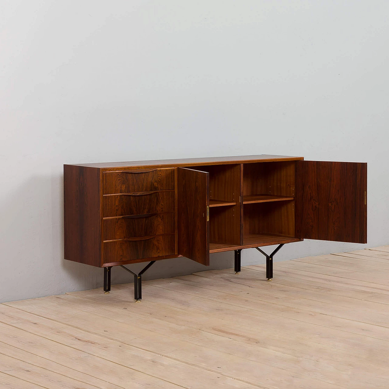 Sideboard in rosewood with 4 drawers, steel legs with brass details, 1960s 8