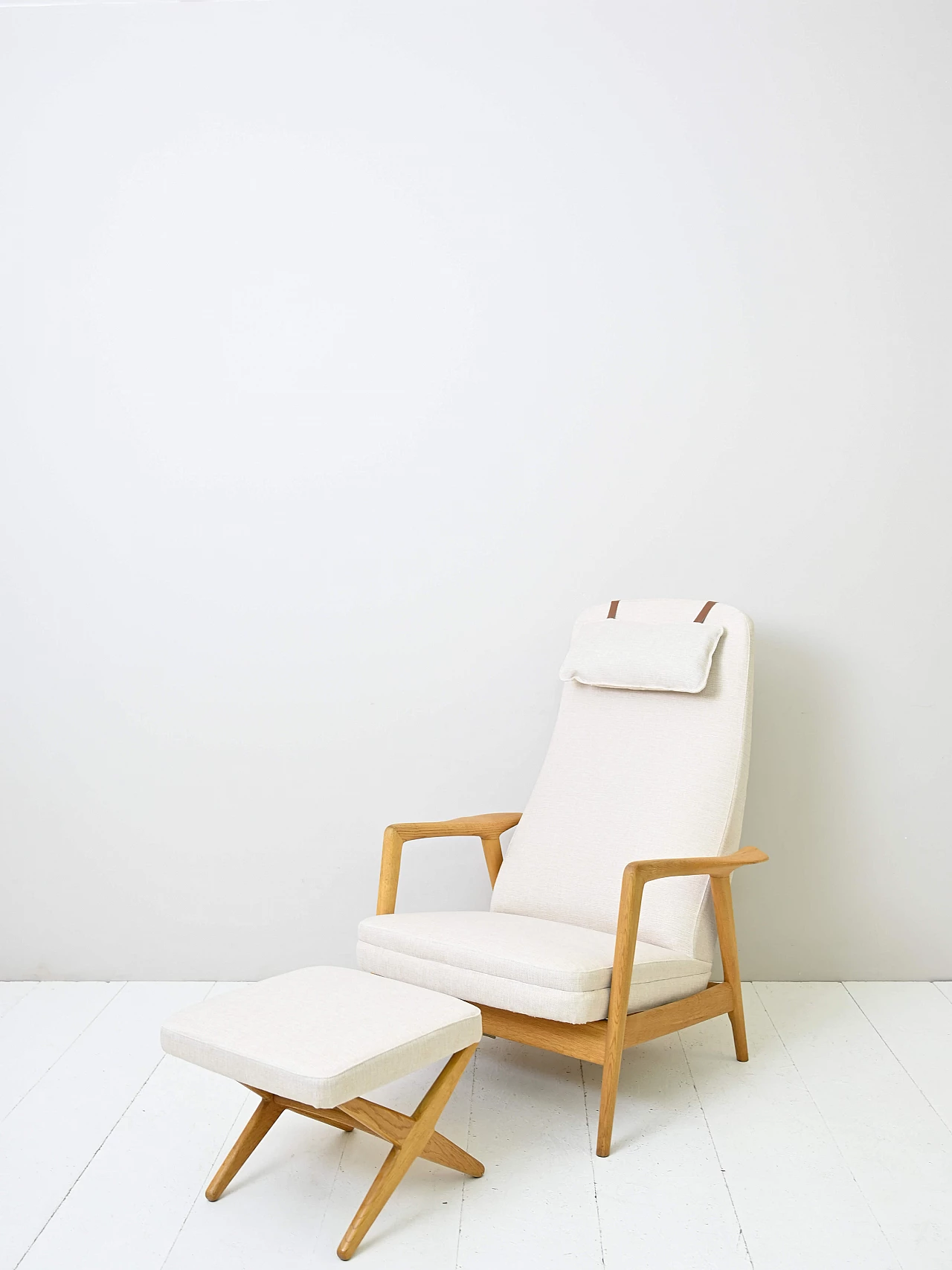 Poltrona svedese di Alf Svensson per Dux, anni ‘50 1