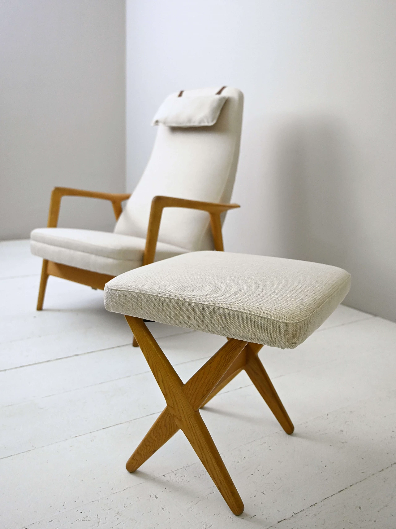 Poltrona svedese di Alf Svensson per Dux, anni ‘50 12