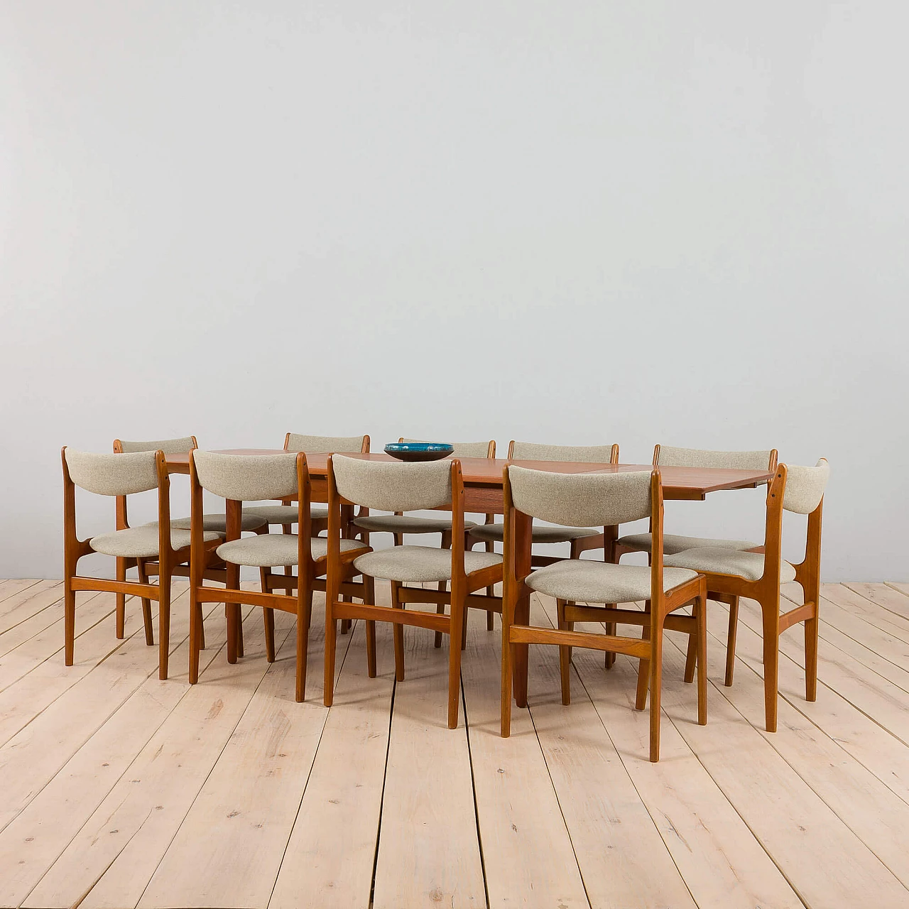 Rectangular extendable teak dining table, 1960s 3