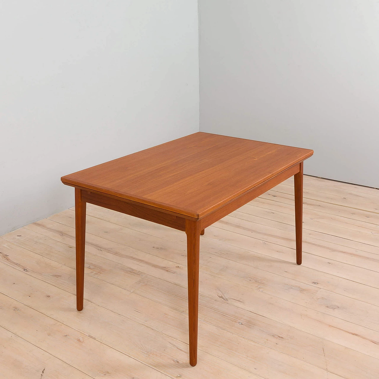 Rectangular extendable teak dining table, 1960s 17