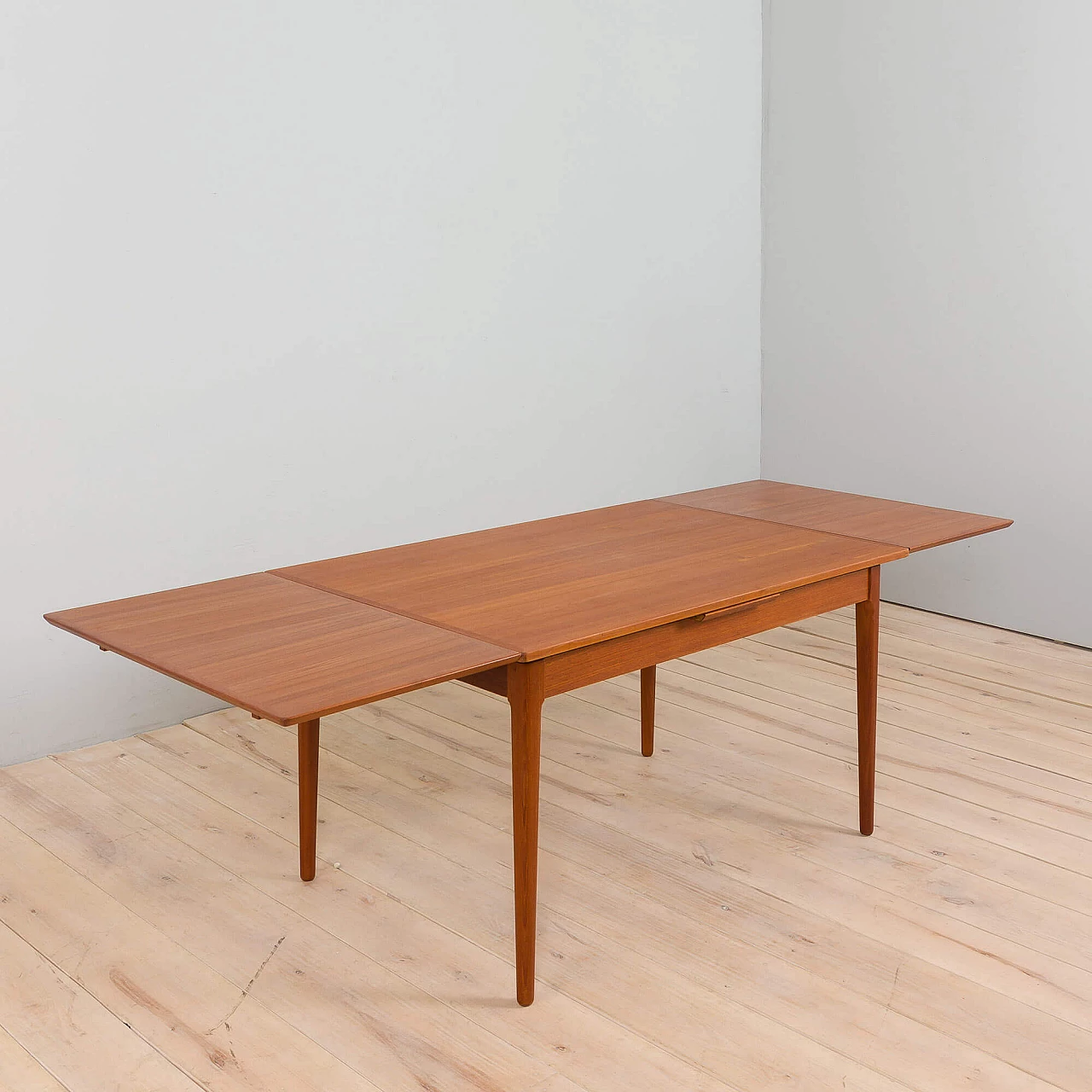 Rectangular extendable teak dining table, 1960s 18