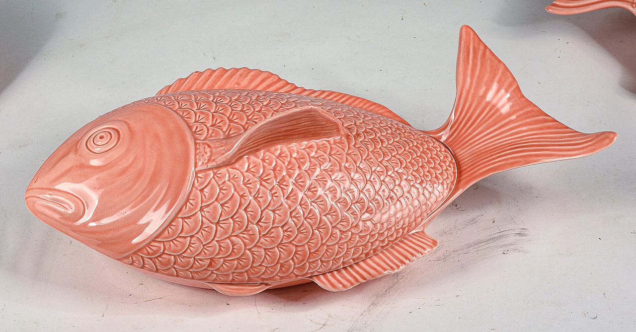 Pink ceramic fish-shaped plates 6