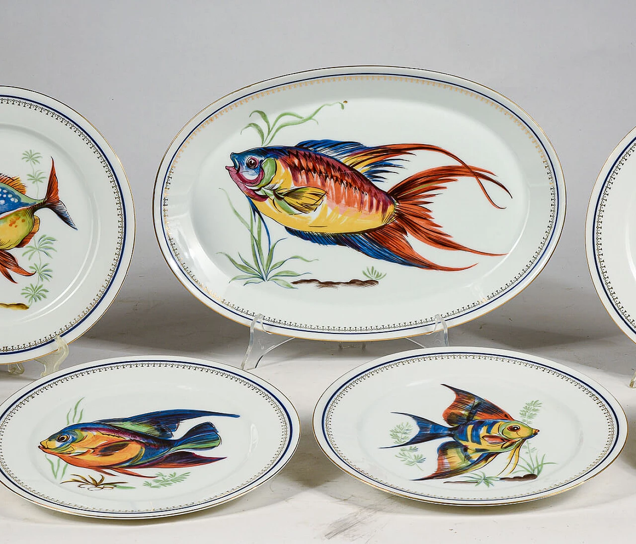 Piatti in porcellana Bavaria bianchi decorati con pesci, anni '70 3