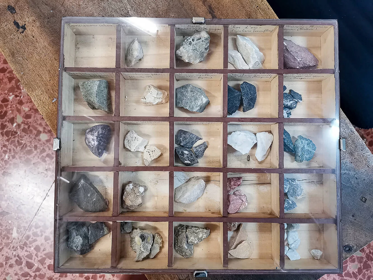 4 School display cabinets with minerals, early 20th century 8