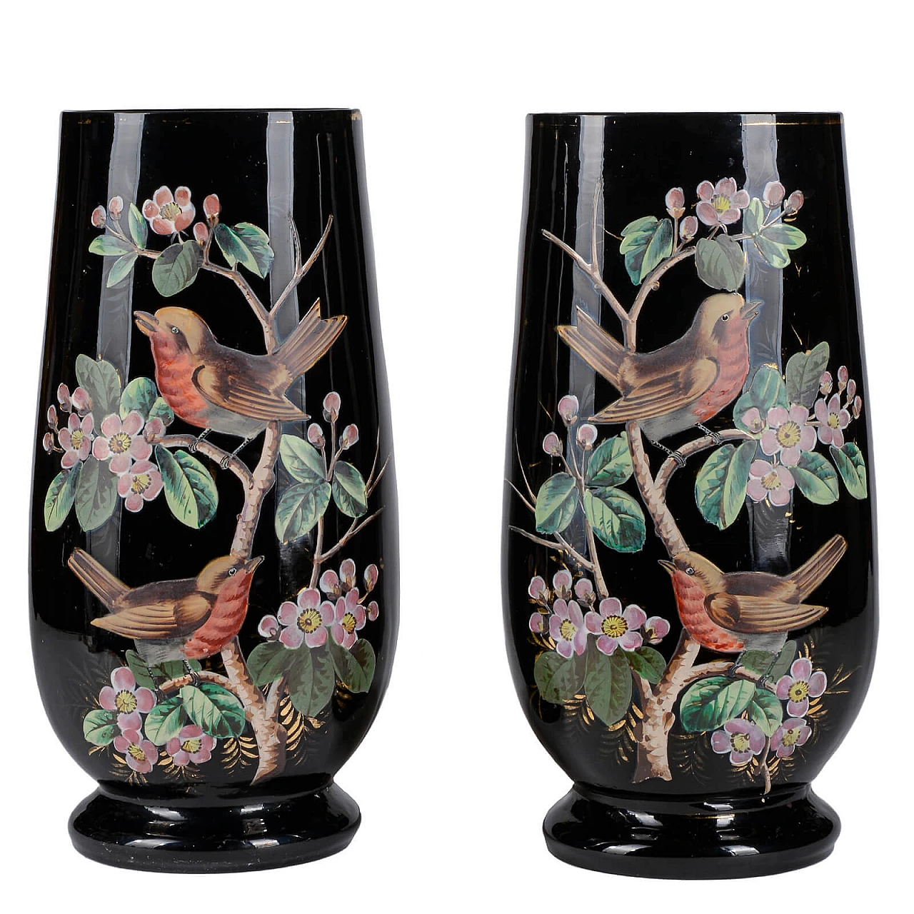 Coppia di vasi in vetro opalino nero con uccelli dipinti a mano, fine '800 2