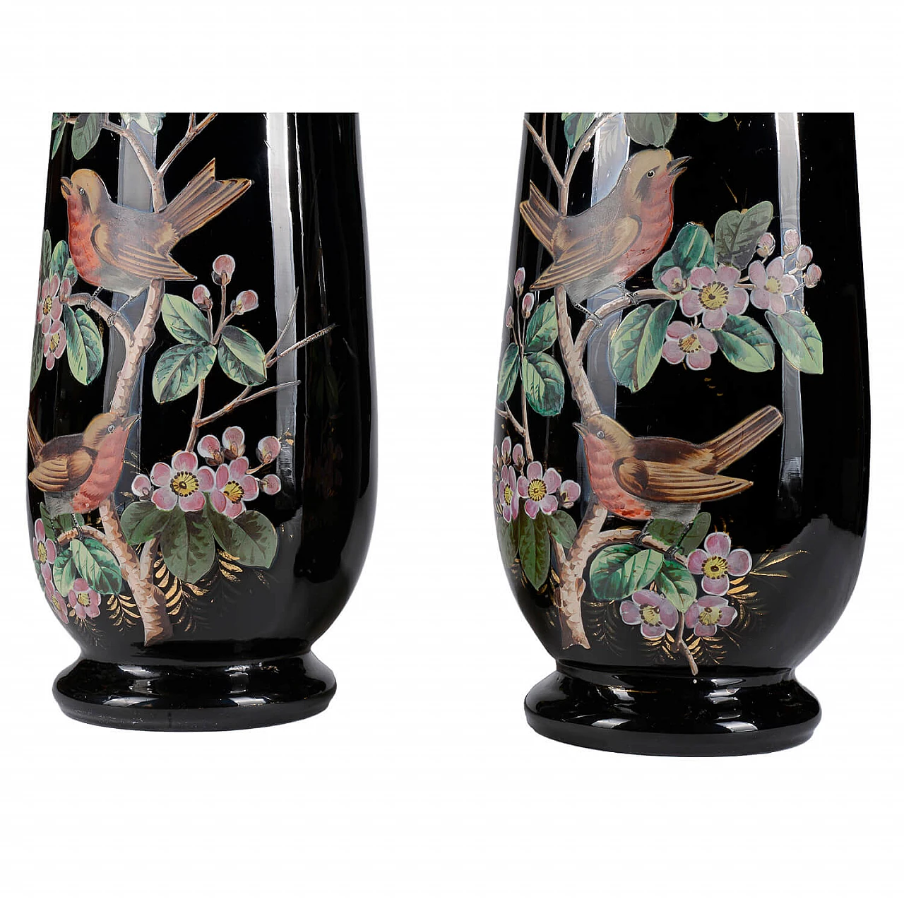 Coppia di vasi in vetro opalino nero con uccelli dipinti a mano, fine '800 3