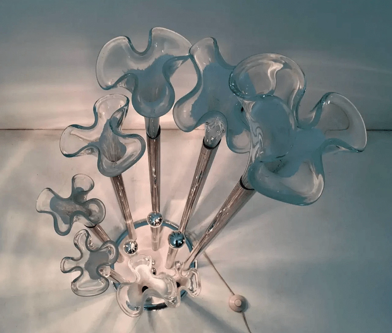 Eight-light floor lamp in floral glass attributed to Mazzega, 1970s 4