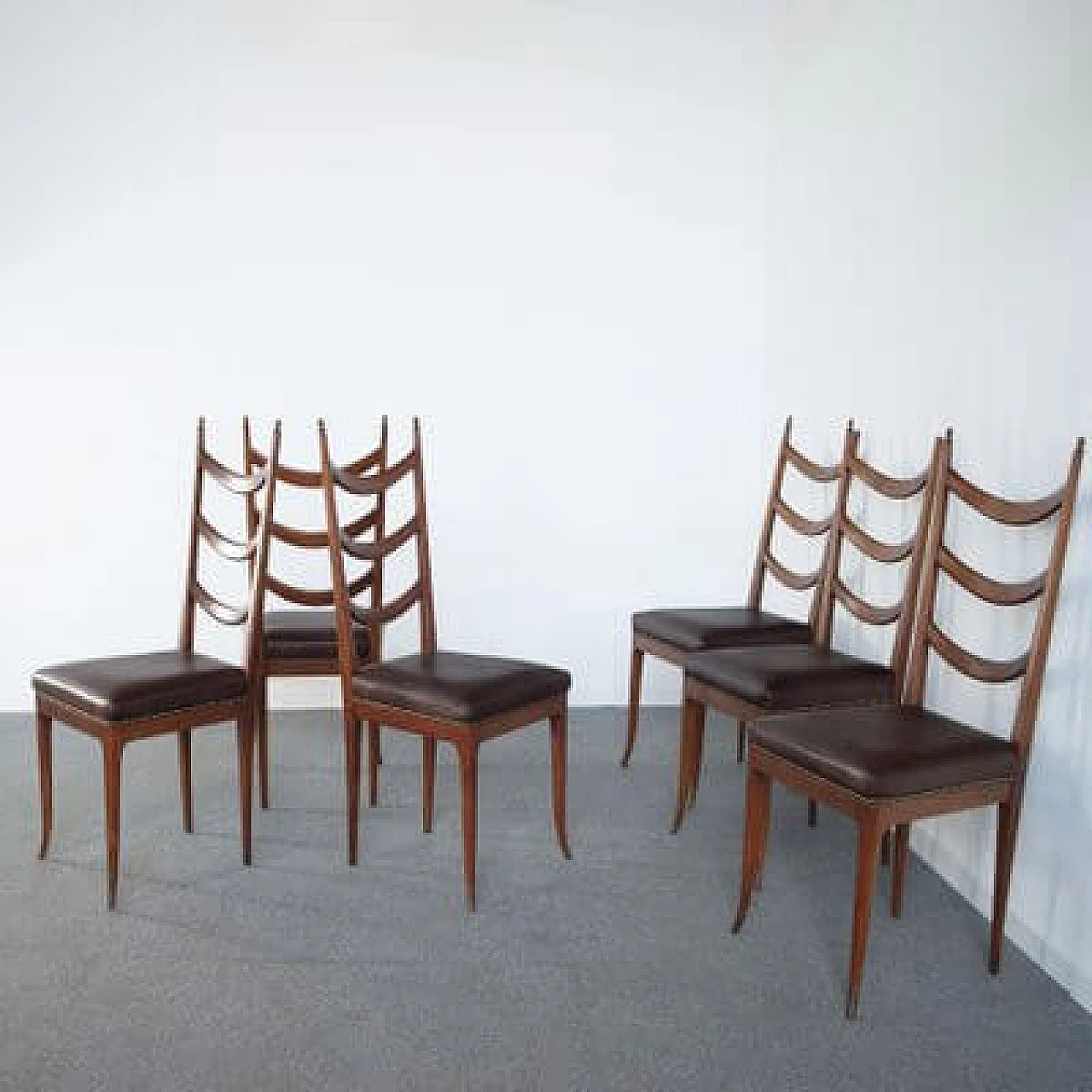 6 Sedie in legno e pelle di Osvaldo Borsani, anni '50 1