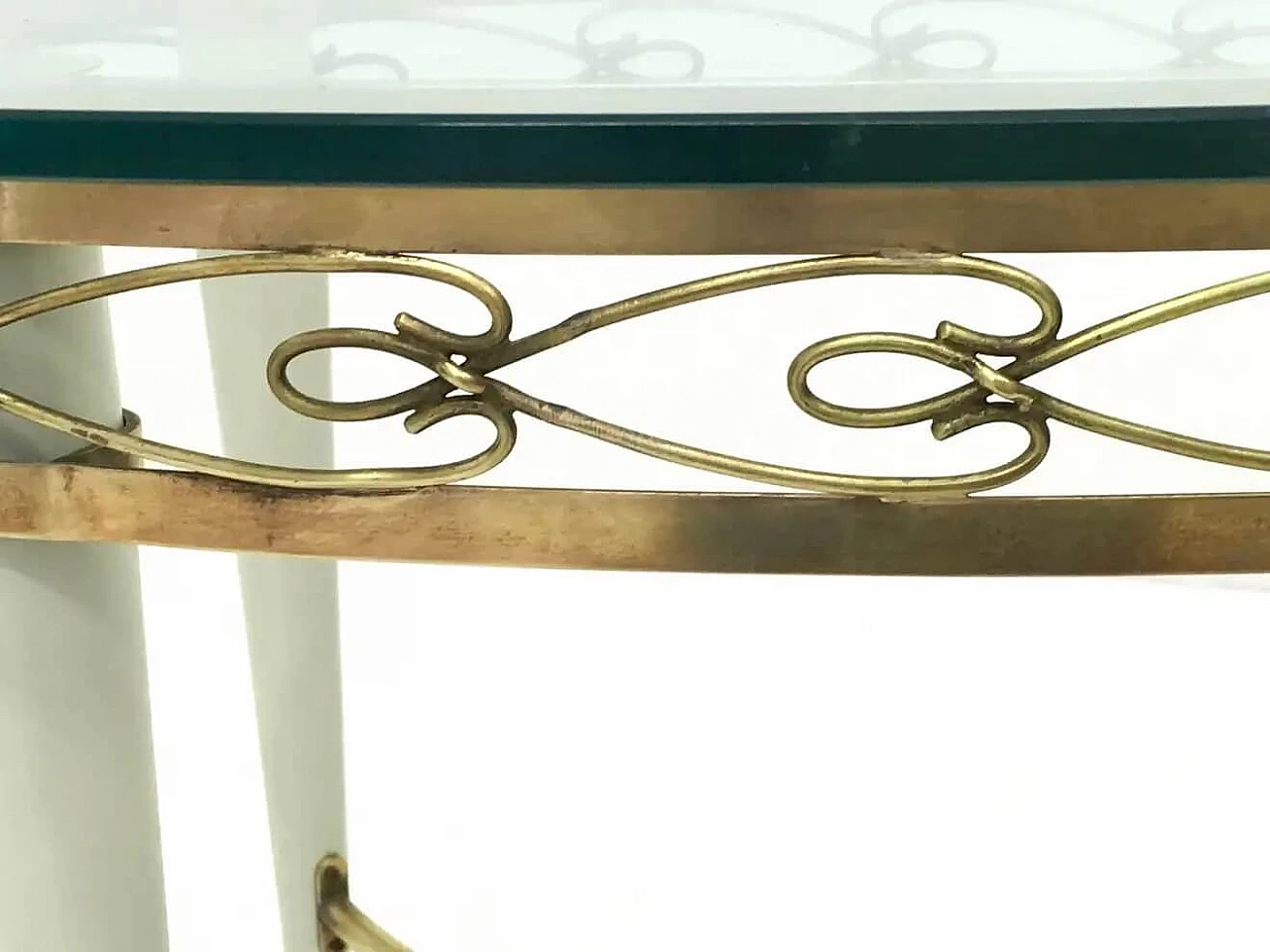 Tavolino in ottone con piano ovale in vetro nello stile di Pierluigi Colli, anni '50 16