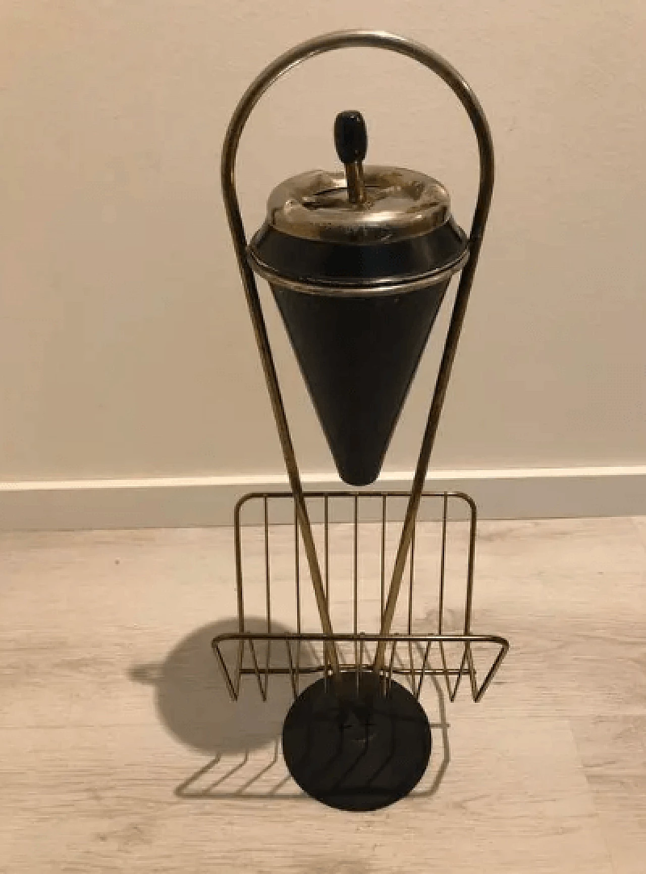 Brass ashtray with magazine rack, 1950s 5