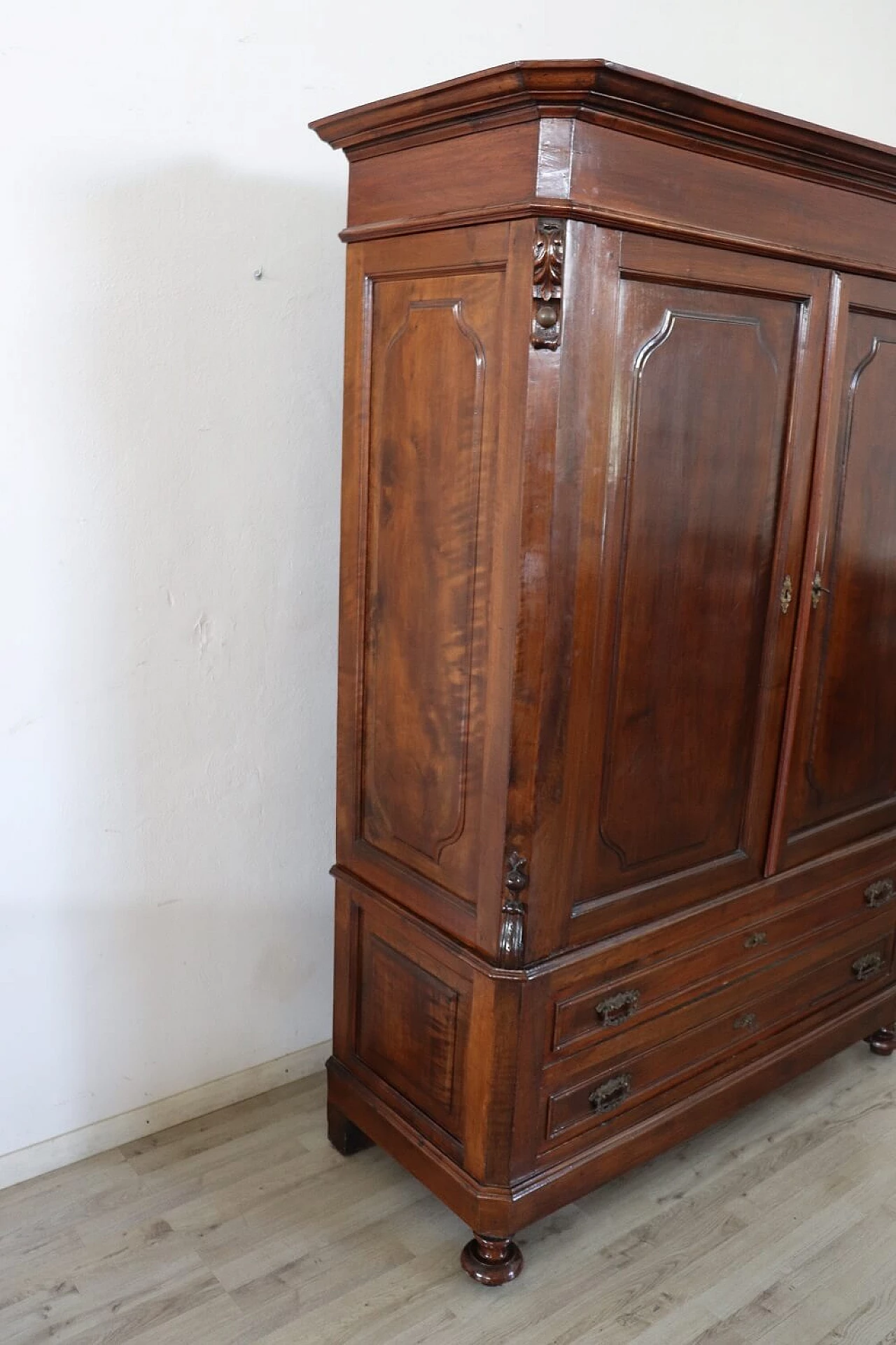 Solid walnut wardrobe with drawers, 19th century 4