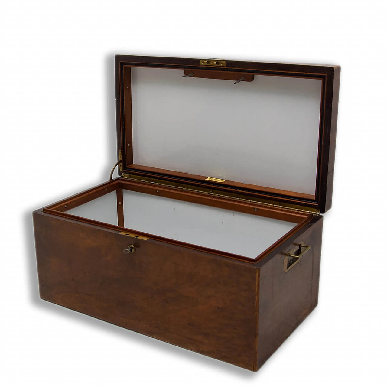 English cigar box by Grunebaums LTD, 1930s 1