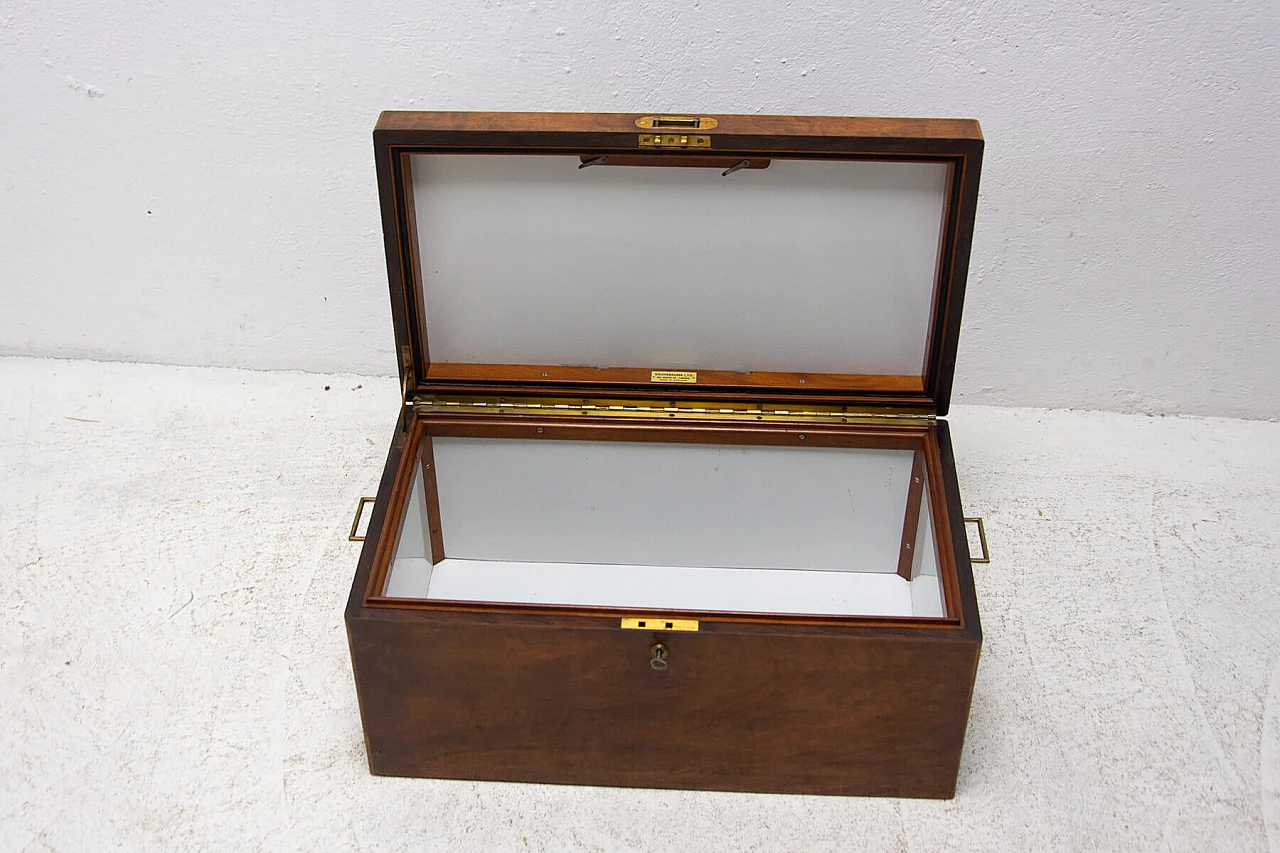 English cigar box by Grunebaums LTD, 1930s 14
