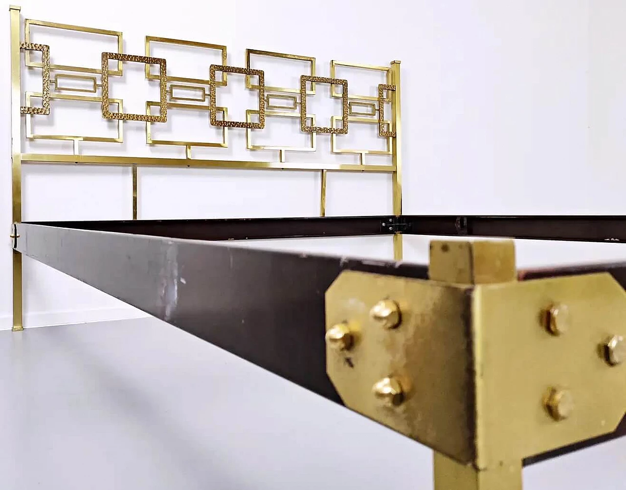 Brass bed by Luciano Frigerio, 1970s 1