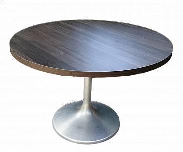 Round table in Tulip style in satin-finished steel