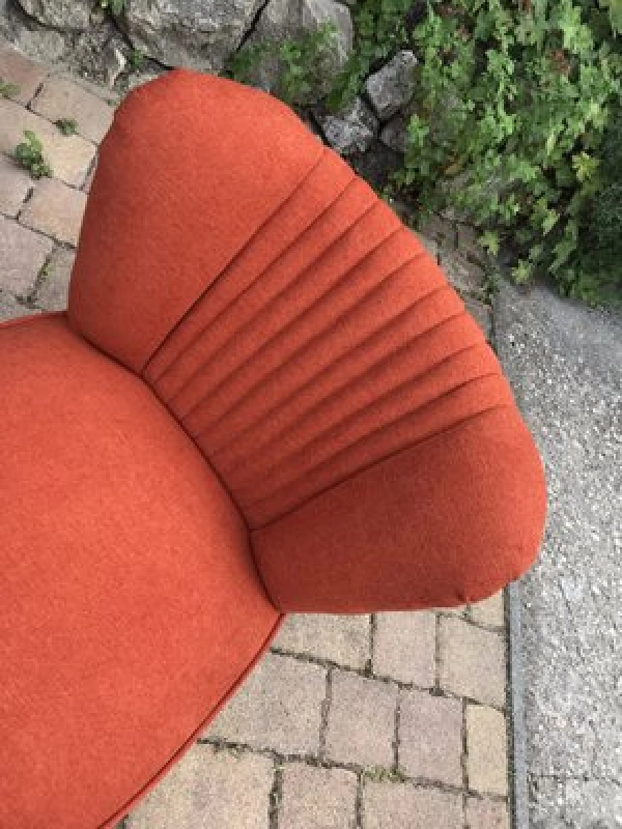 Pair of red cocktail chairs, 1960s 4