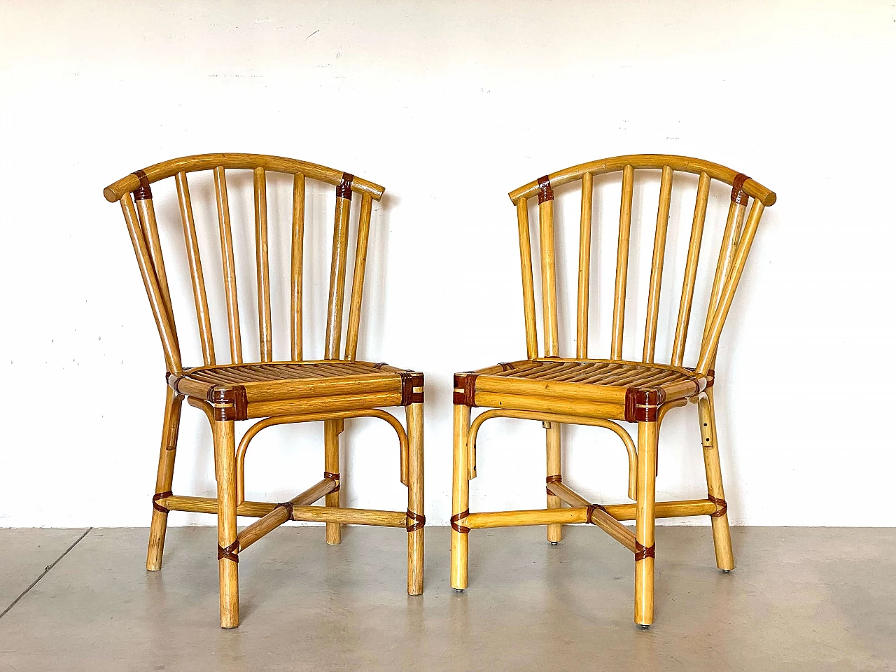 Coppia di sedie in bambù, anni '70 1