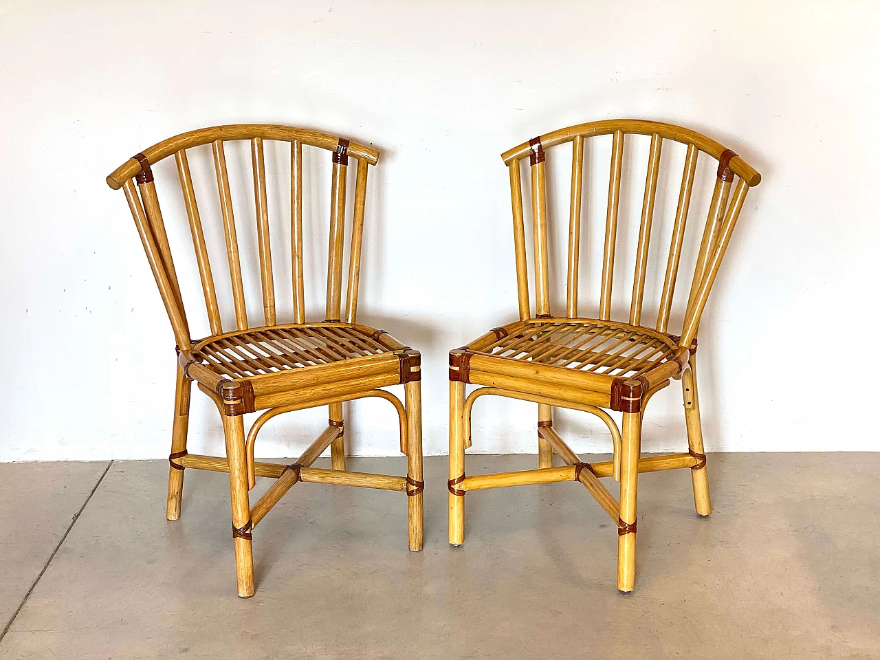 Coppia di sedie in bambù, anni '70 2