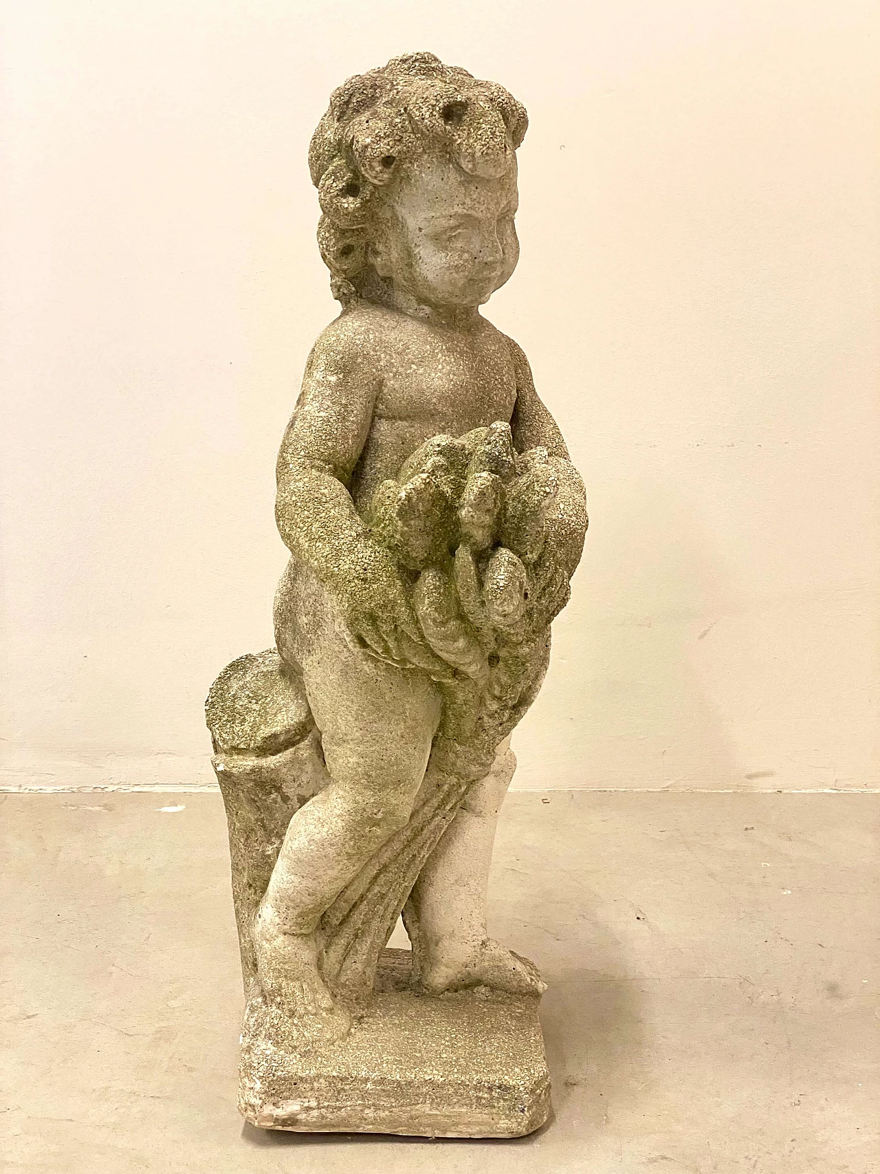 Scultura di putto in cemento, anni '70 5