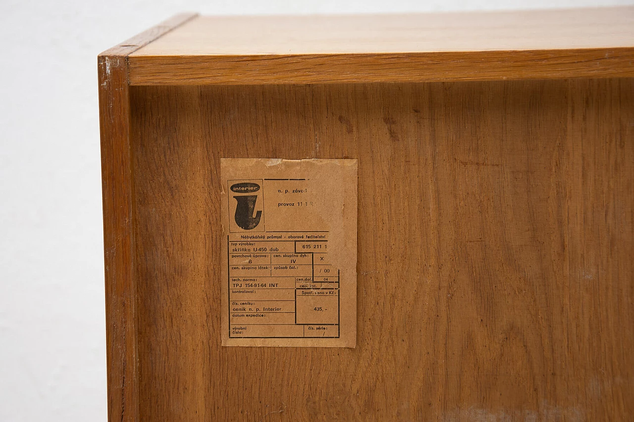 Credenza U-450 di Jiří Jiroutek in faggio, anni '60 16