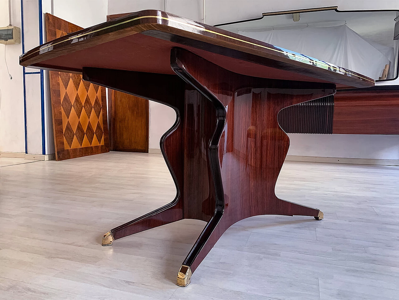 Tavolo di Osvaldo Borsani con piano in formica, anni '50 11