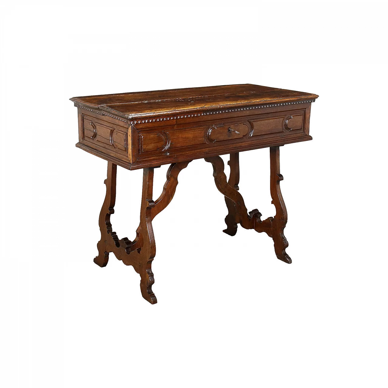 San Filippo walnut writing desk with opening top, 18th century 1