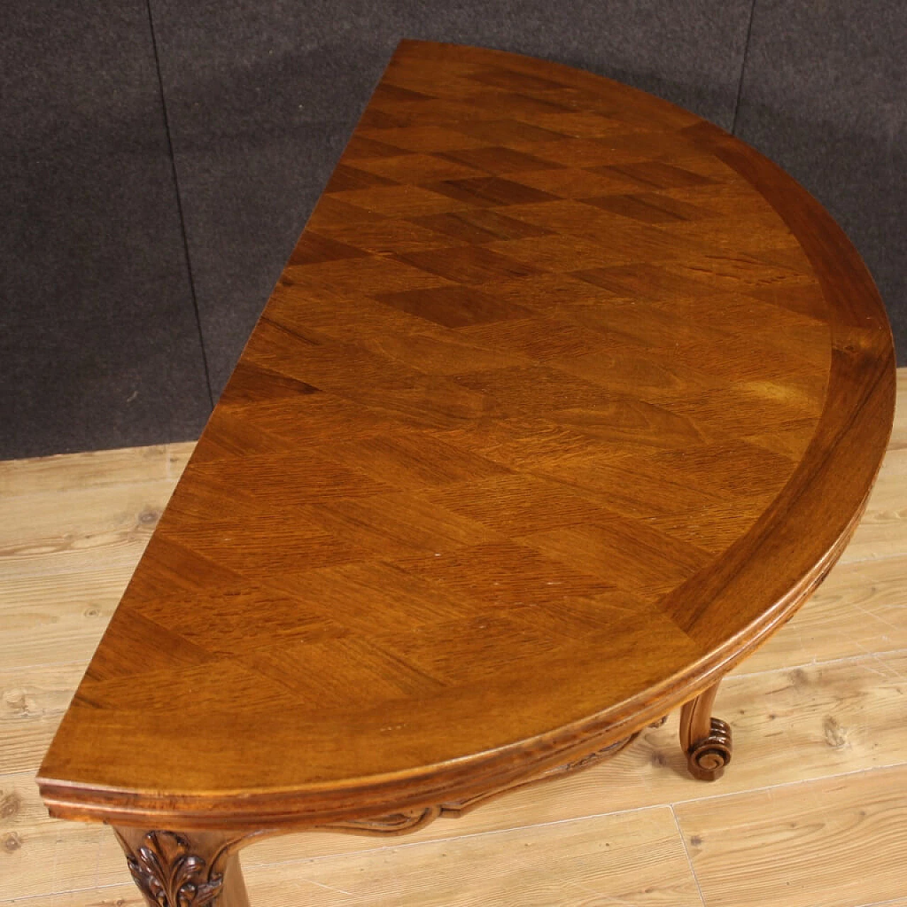 Tavolo a mezzaluna in legno decorato, anni '60 6