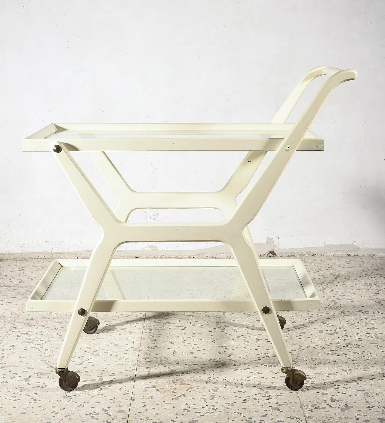White lacquered wooden food trolley, 1970s 2